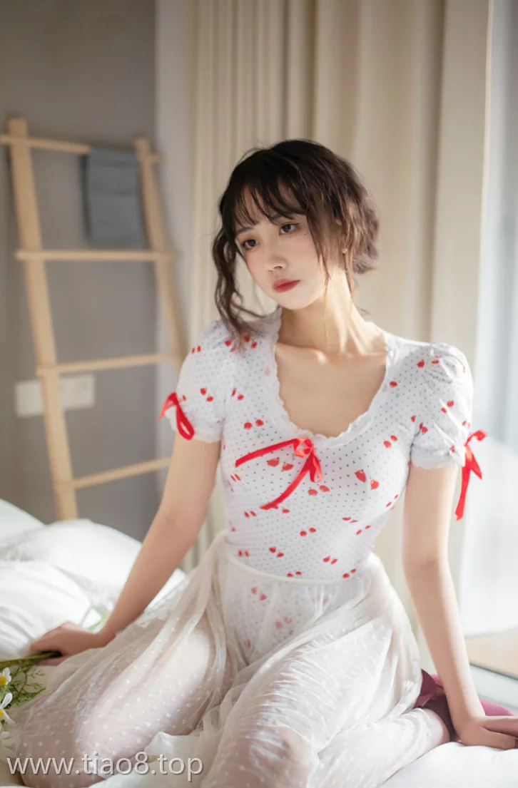 美图欣赏丨Coser念雪ww:NO.038-红玫瑰[32P-234MB]