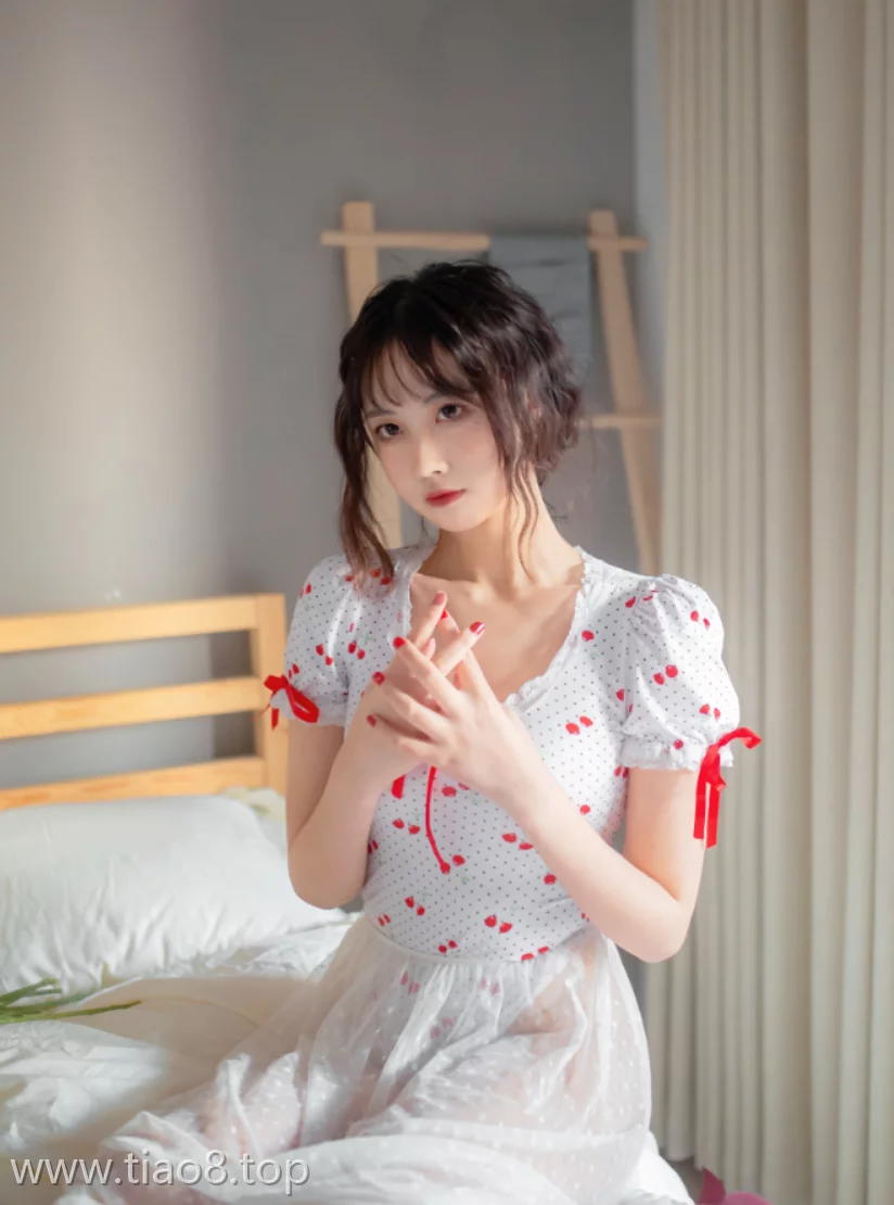 美图欣赏丨Coser念雪ww:NO.038-红玫瑰[32P-234MB]