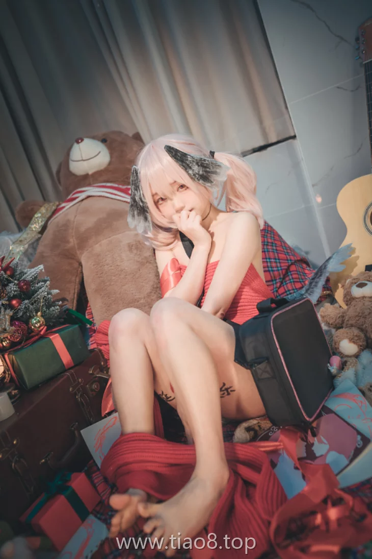 美图欣赏丨Coser神沢永莉:NO.0-29-请签收小春的礼物[90P-2V-2.76G]