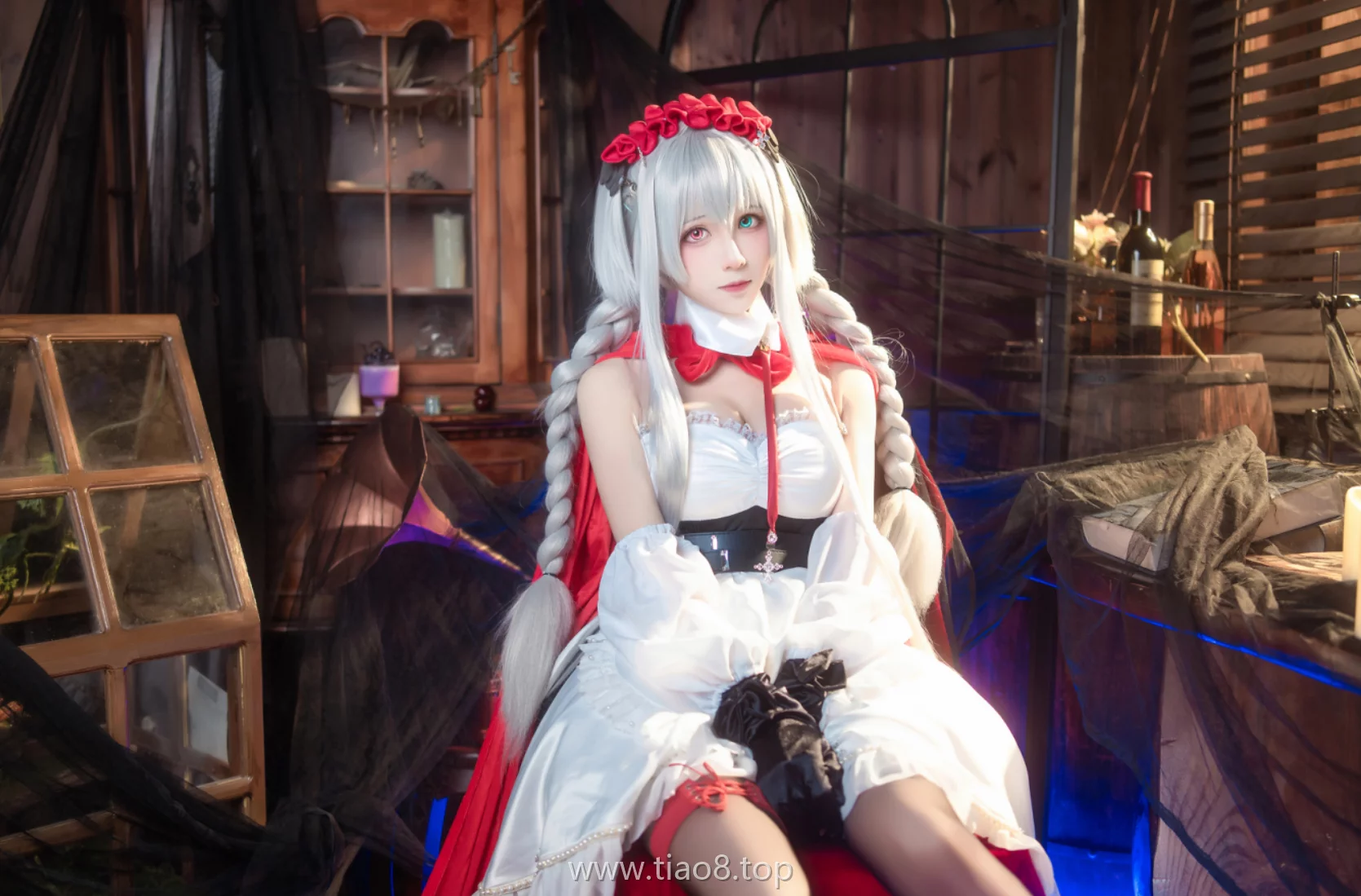 美图欣赏丨Coser_Tomoyo酱:NO.039-碧蓝航线 埃尔宾小红帽[30P-172MB]