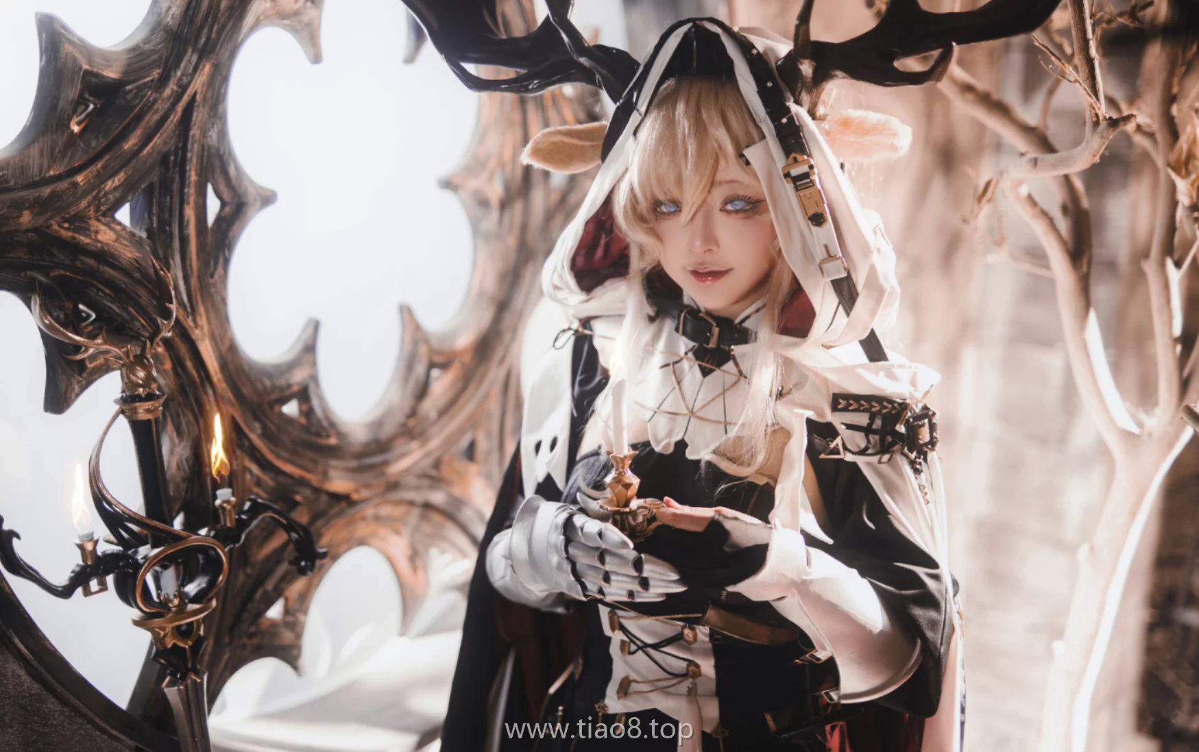 美图欣赏丨Coser黑龙贯通yuki:NO.023-薇薇安娜[14P-95MB]