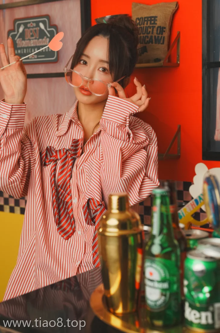 美图欣赏丨Coser_いくみ:NO.054-Fantia系列:Dress Shirt