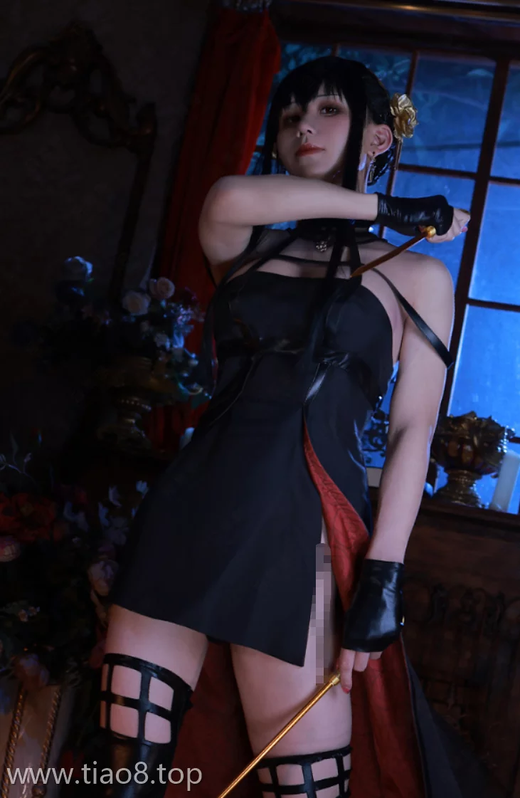 美图欣赏丨Coser桜满三时:NO.003-约尔礼服[46P-418.2M]