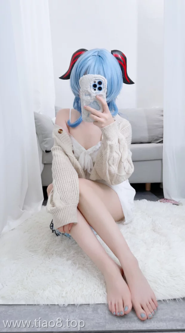 美图欣赏丨Coser_Seele麦麦:NO.016-麦麦的回忆录[78P-12V-446.2M]