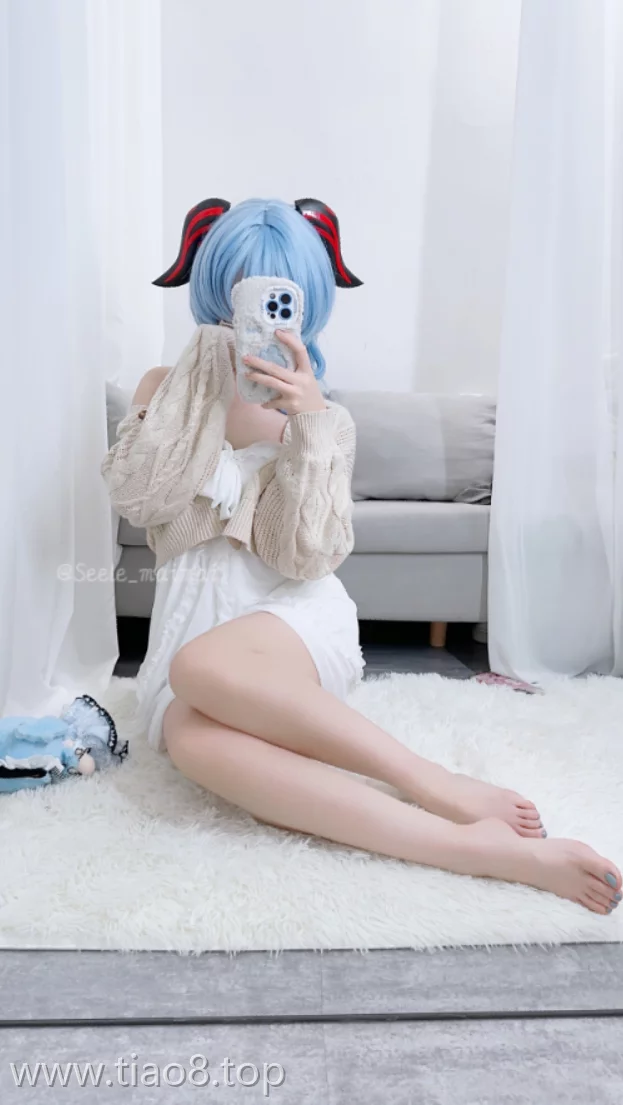 美图欣赏丨Coser_Seele麦麦:NO.016-麦麦的回忆录[78P-12V-446.2M]
