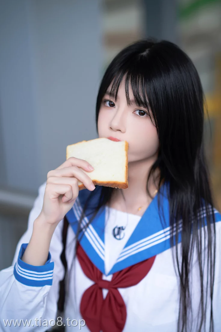 美图欣赏丨Coser桜桃喵:NO.0220-地铁JK[33P-527MB]