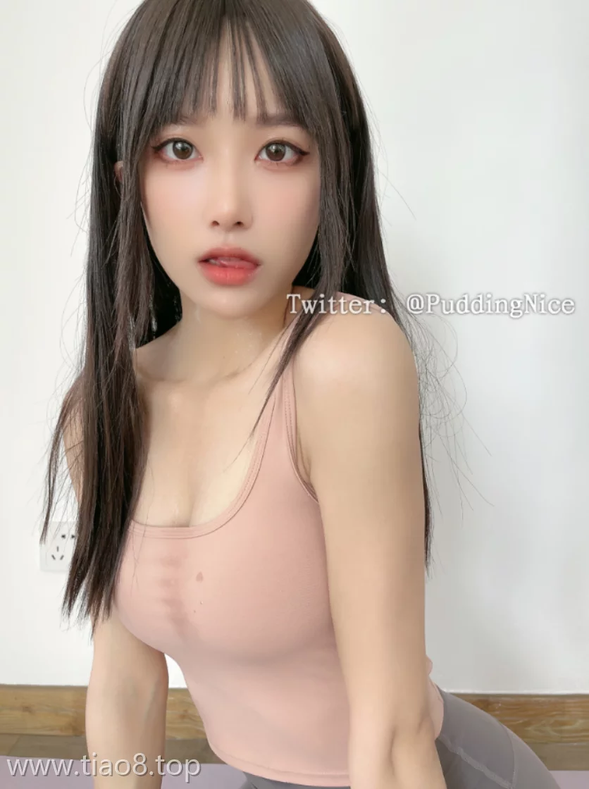 美图欣赏丨Coser来一勺大布丁ovo:NO.061-瑜伽裤[56P+2V／1.39GB]