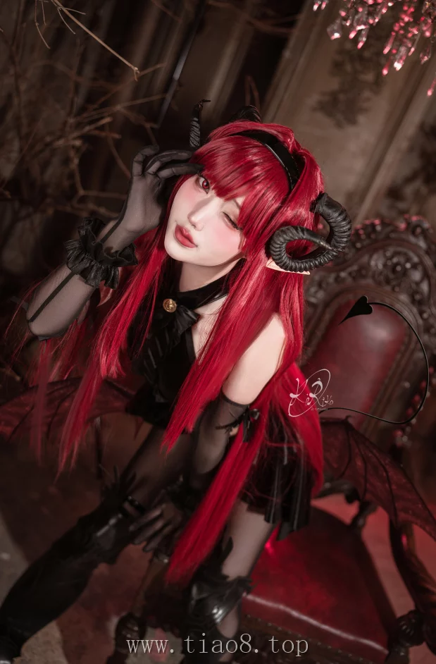 美图欣赏丨Coser切切celia:NO.037-兴登堡 Hindenburg[38P-130.4M]