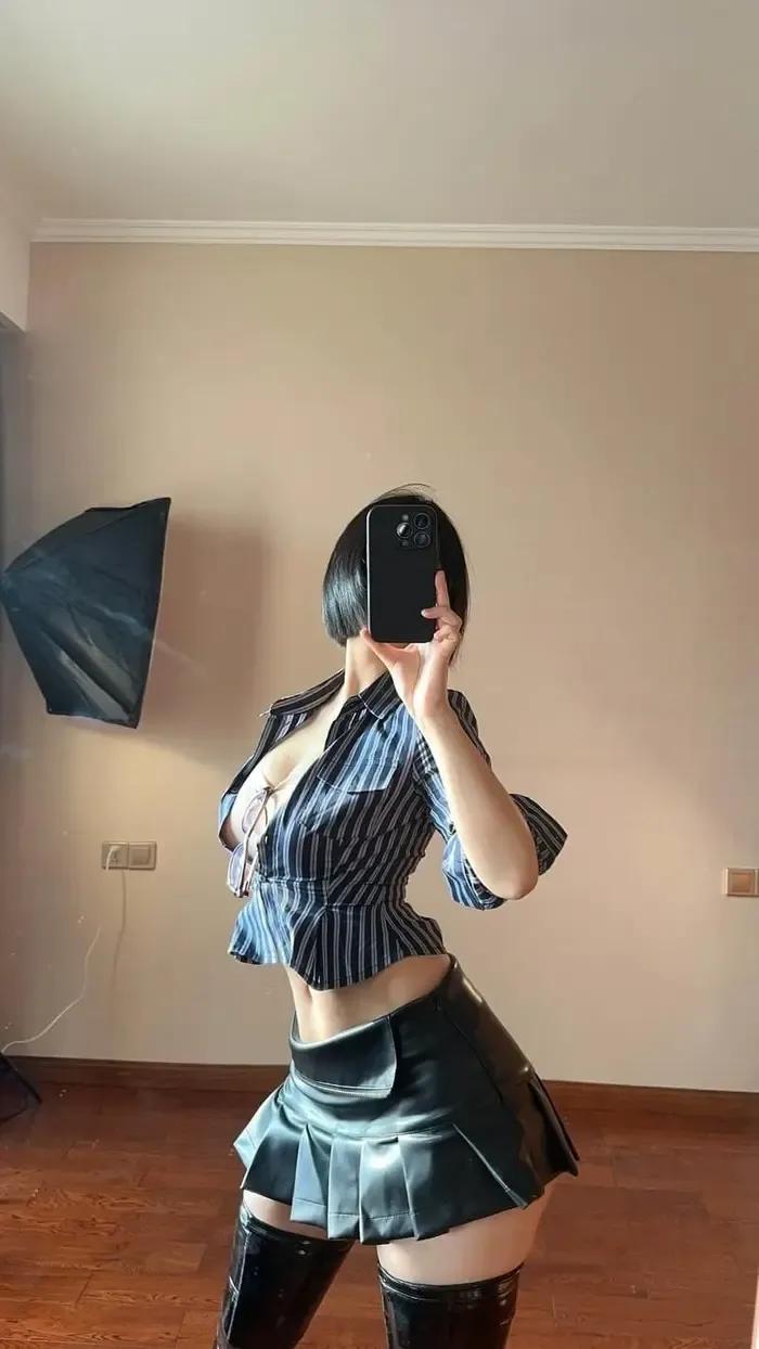 俏妞qiaoniuTT 微密圈大尺度写真视频合集一键获取[135套]