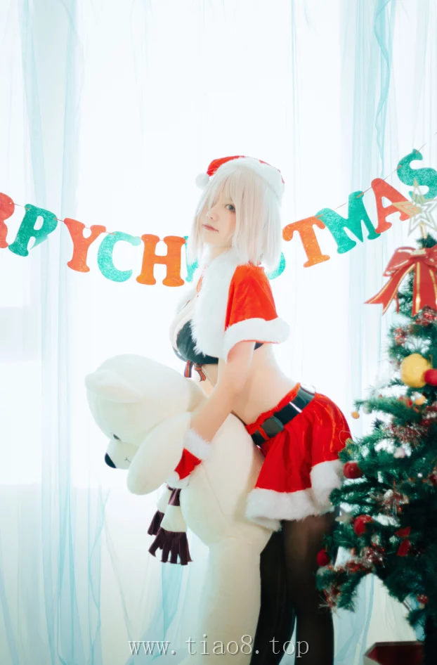 美图欣赏丨Coser阿半今天很开心:NO.032-圣诞马修[40P-208.9M]