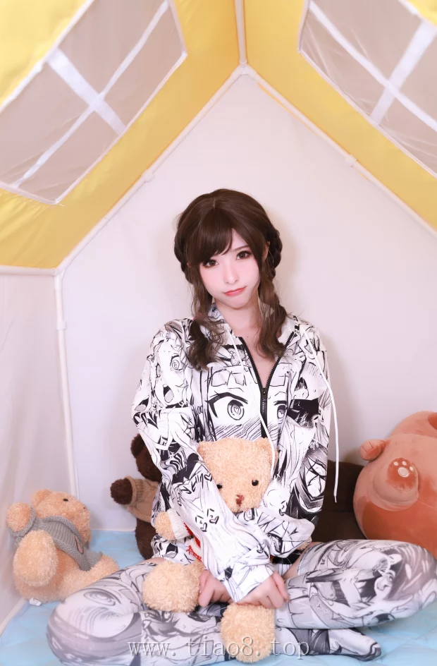 美图欣赏丨Coser清水由乃:NO.017-漫画女孩[34P-323MB]