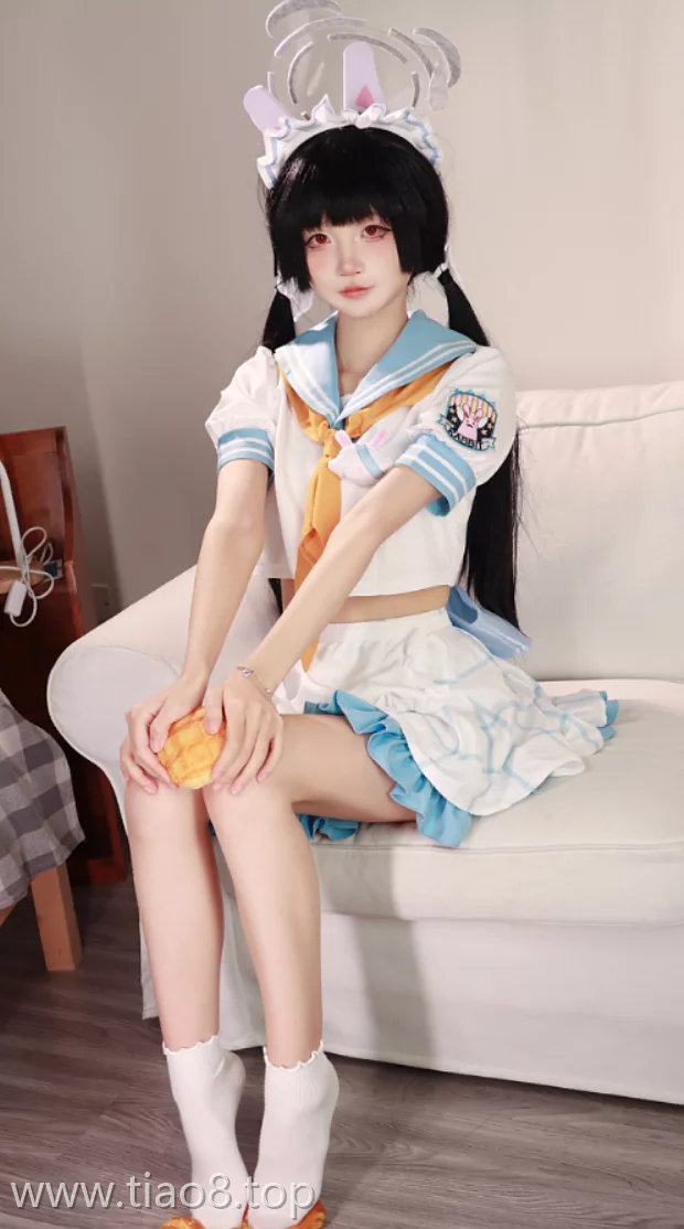 美图欣赏丨Coser五更百鬼:NO.048-二月舰长图[15P-83.2M]