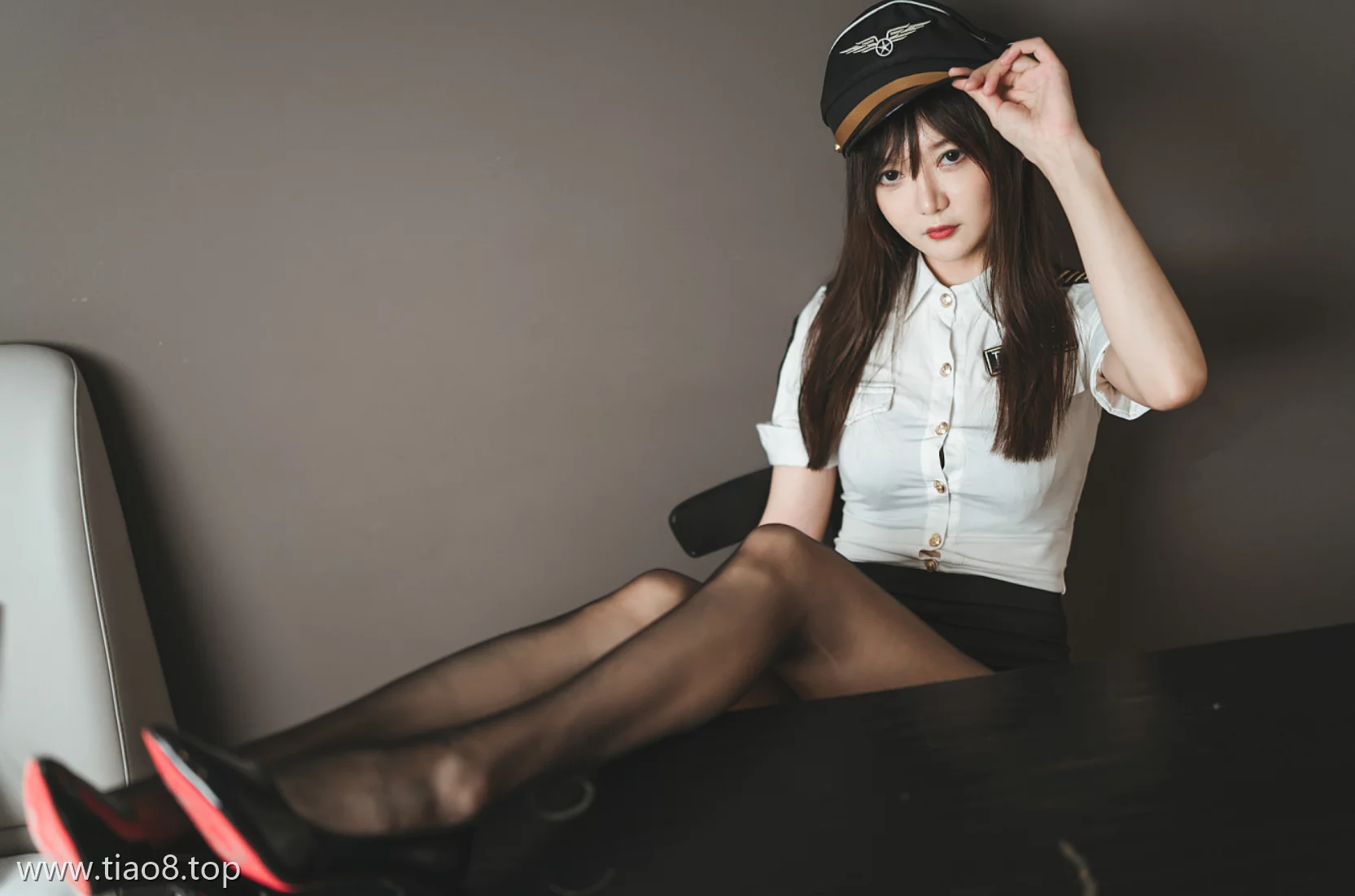 美图欣赏:Coser_51酱的九月服饰,80张精修图片集赏析