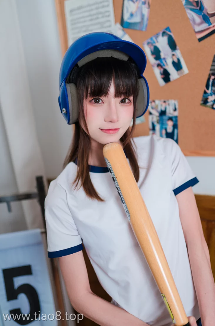 美图欣赏丨Coser_Kitaro_绮太郎:NO.123-体操服[24P-72.8M]