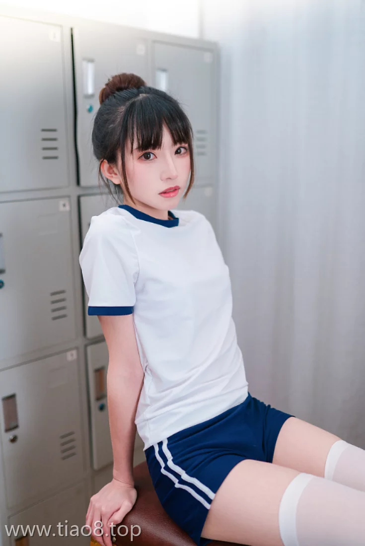美图欣赏丨Coser_Kitaro_绮太郎:NO.123-体操服[24P-72.8M]