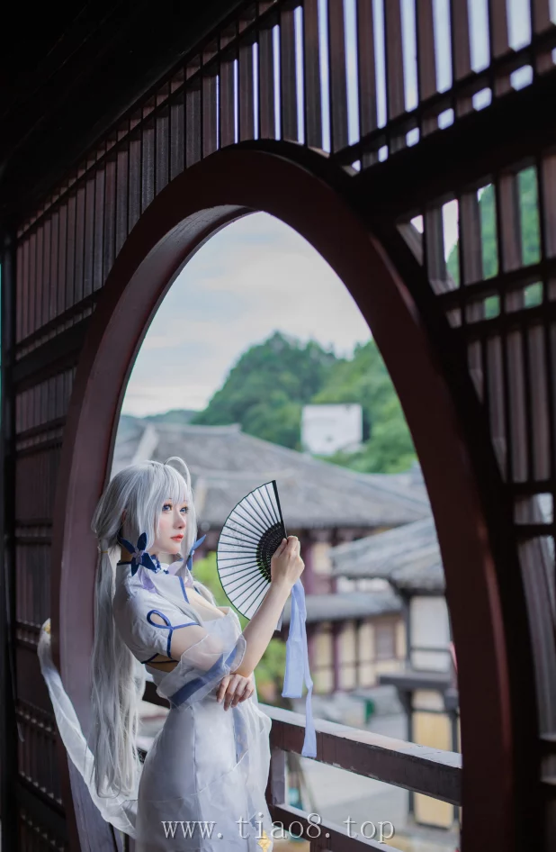 美图欣赏丨Coser三刀刀miido:NO.037-光辉[20P-243MB]