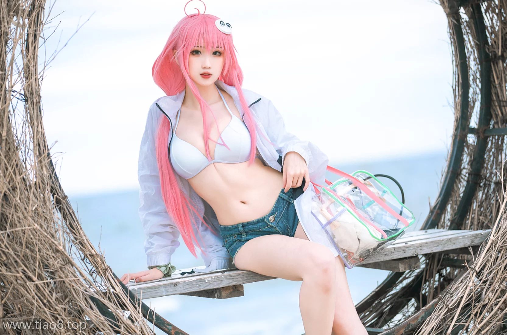 美图欣赏丨Coser瓦斯塔亚小龙虾:NO.008-菈菈水着[27P-398.9M]