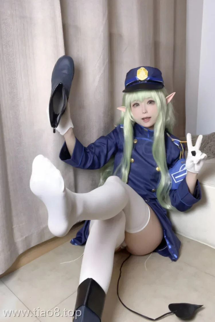 美图欣赏丨Coser_Quan冉有点饿:NO.032-蔚蓝档案 橘光[32P-42.3M]