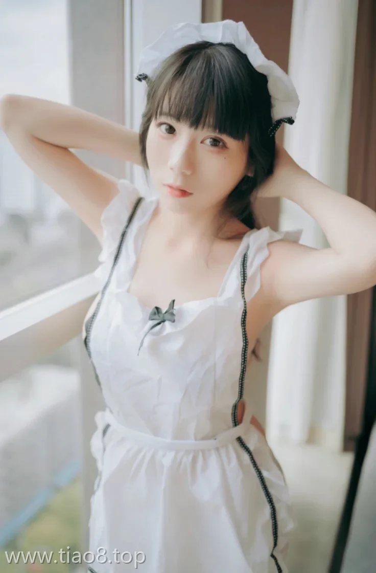 美图欣赏丨Coser_usejan蓝蓝:NO.010-小厨娘[46P-134.5M]