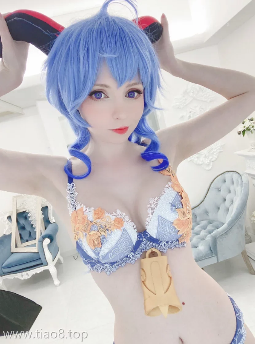 美图欣赏丨Coser_Peach milky:NO.013-Genshin[11P+6V-17MB]