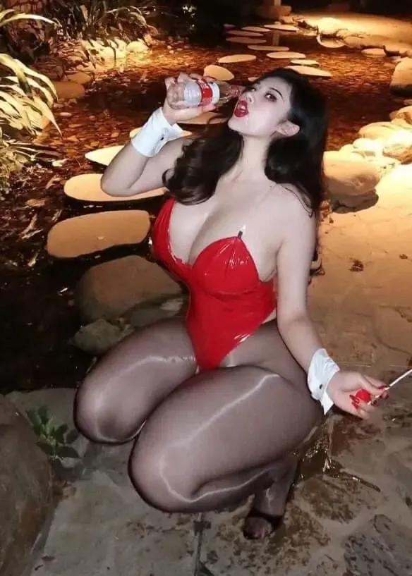 山雀Queen全套本人最新图片和视频合集作品分享