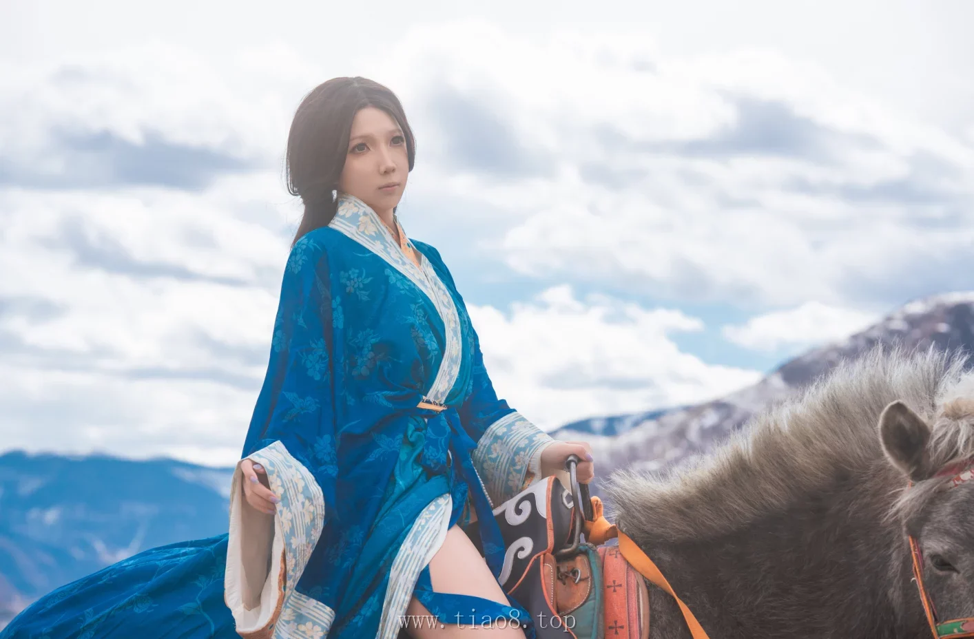 美图欣赏丨Coser小和甜酒:NO.017-骑马公主[38P-507.9M]