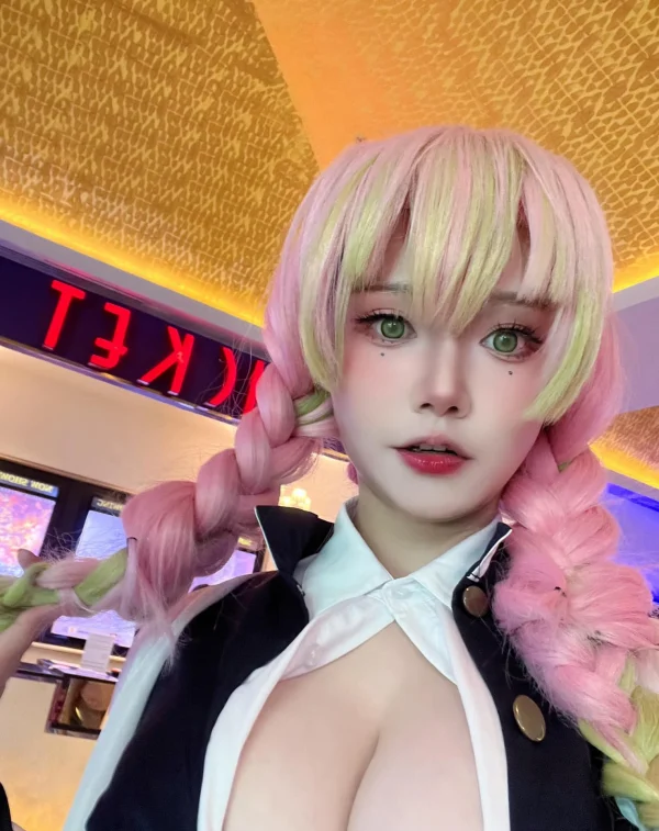 从角色到灵魂：Cigw Pols崭新演绎鬼灭之刃甘露寺蜜璃COS