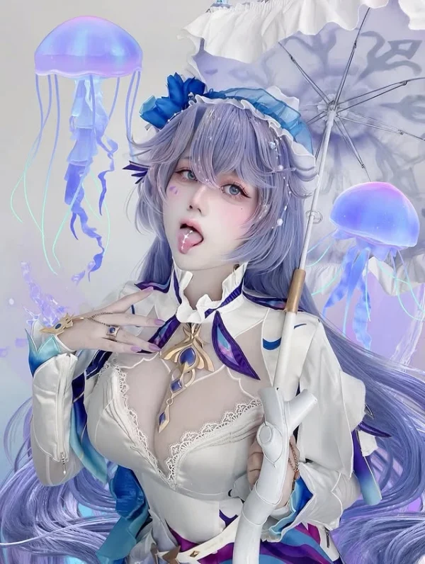 从面包师到COS达人:跨界创作者Thelevitts的二次元艺术探索