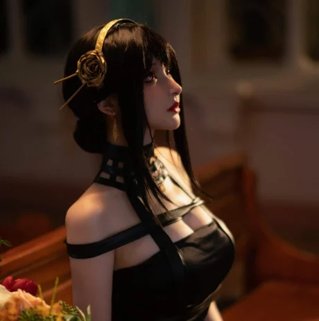 越南COS界璀璨明珠：Coser Ngan的角色塑造与艺术表现技巧