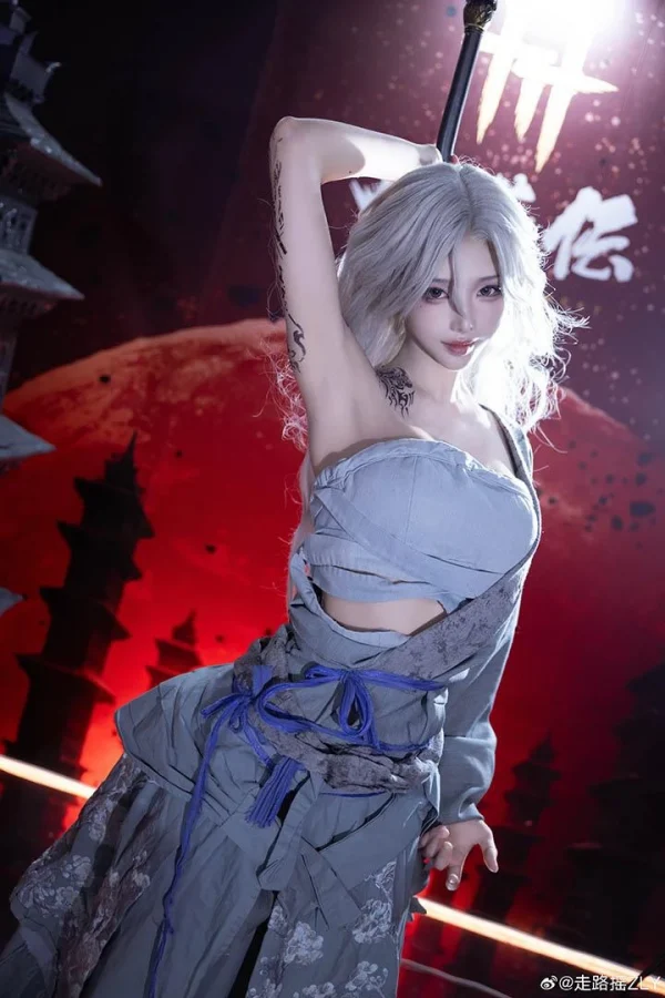 走路摇ZLY千夜COS:顶级还原力!燕云十六声压迫感溢出屏幕