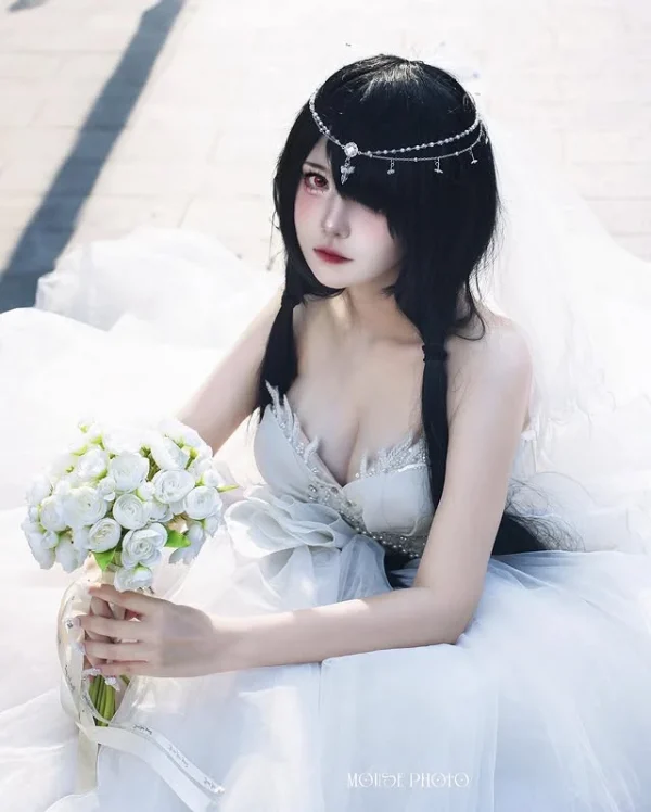 越南coser惊艳演绎王者荣耀·齐:紫色丸子头造型引爆社交网络