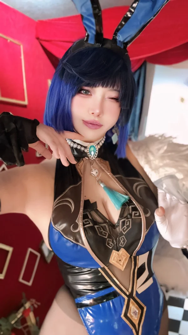 日本高颜值Cosplay女神NueNue让原神角色性感到难以置信
