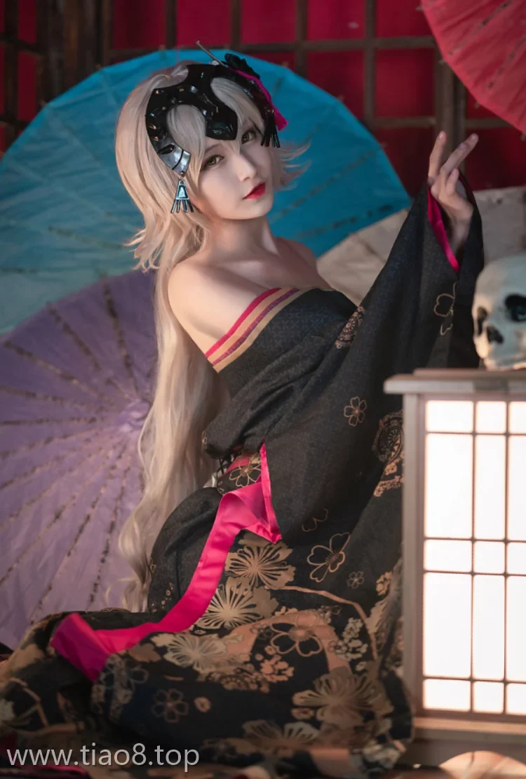 美图欣赏丨Coser铁板烧鬼舞w:NO.007-黑贞花魁[35P-562.4M]