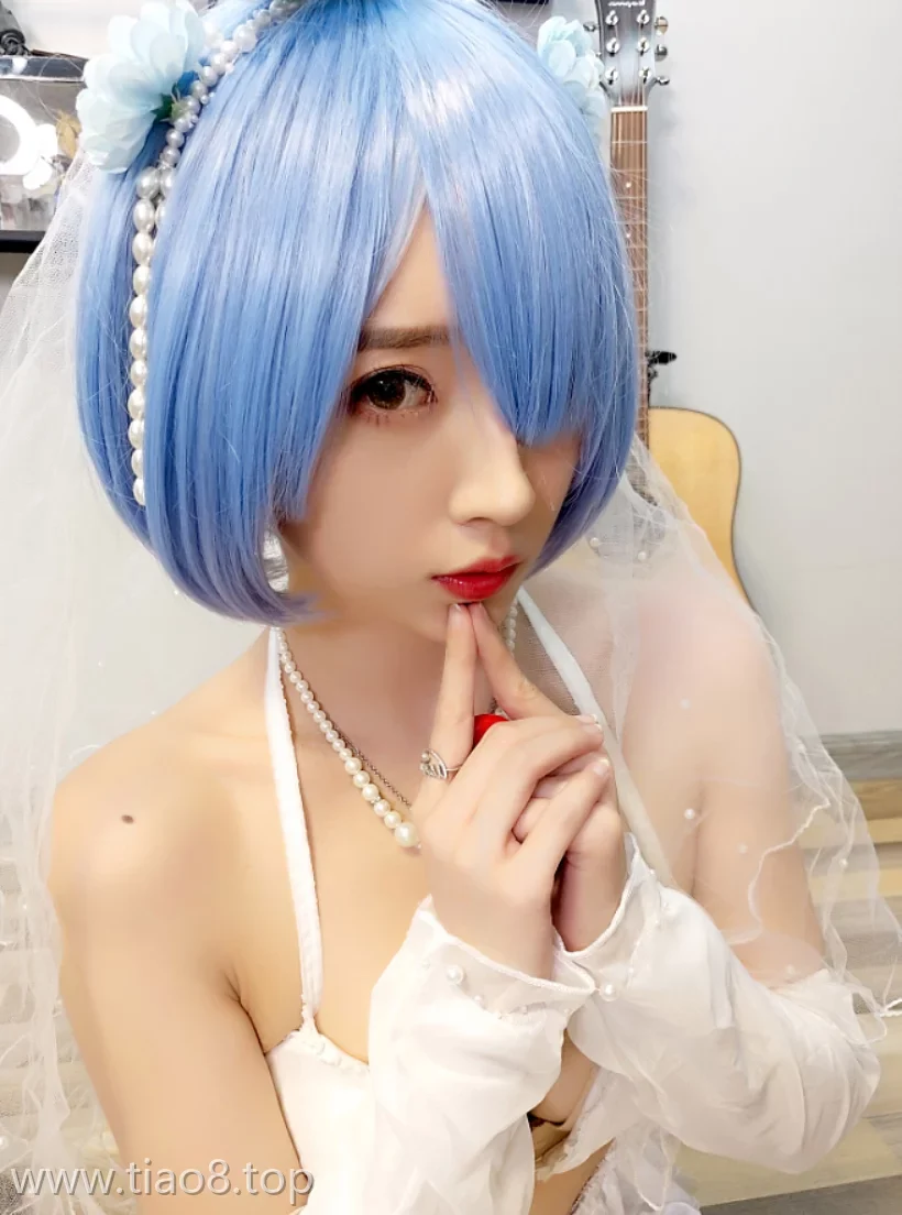 美图欣赏丨Coser小巫女露娜:NO.006-雷姆婚纱[29P-155MB]
