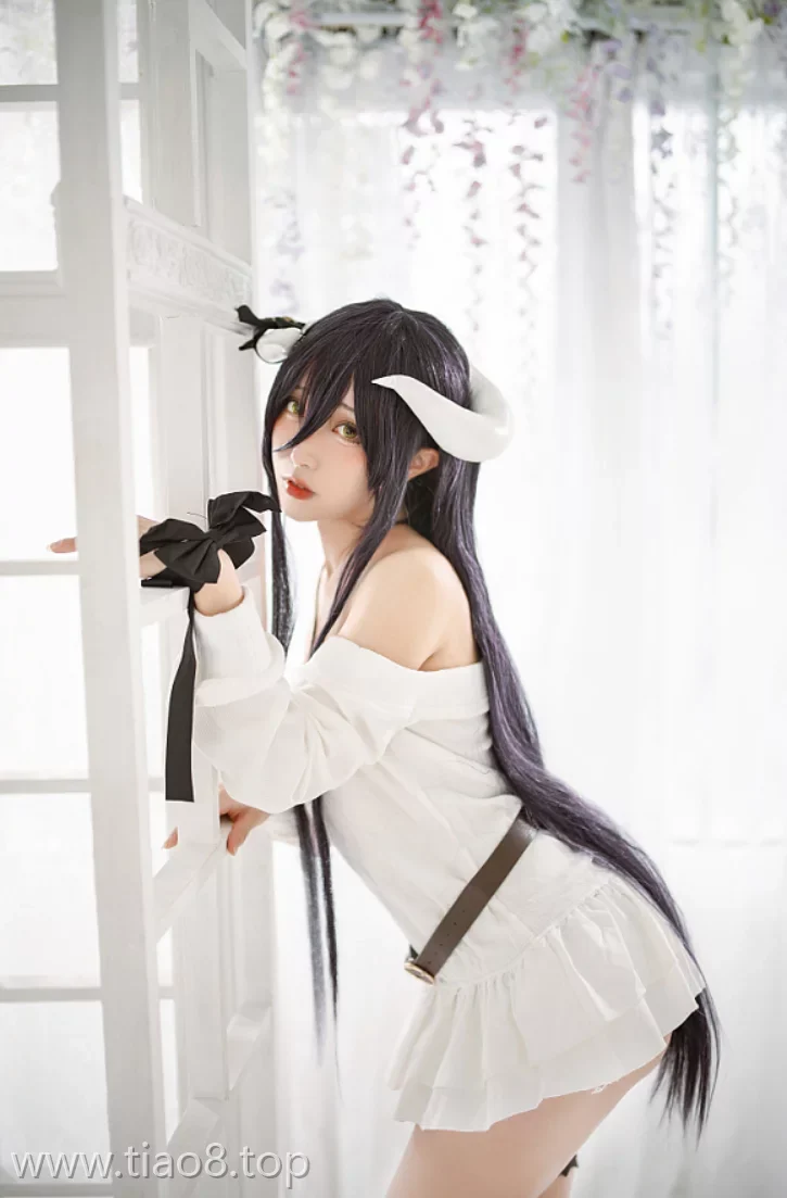 美图欣赏丨Coser切切celia:NO.009-雅儿贝德[39P-200M]