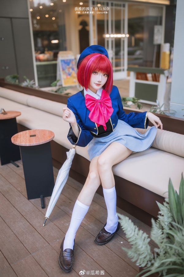 红发舞台少女的日常瞬间：瓜希酱有马加奈COS演绎性感优雅