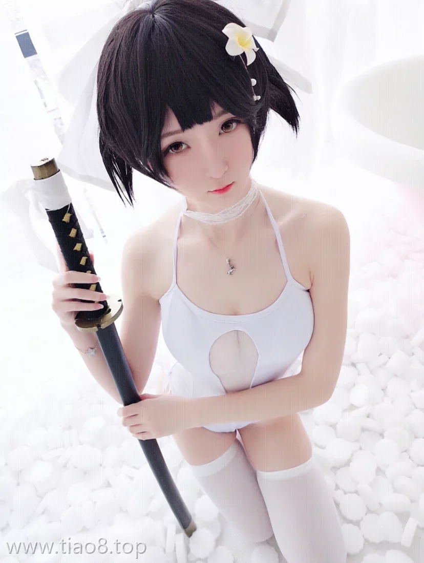 美图欣赏丨Coser一小央泽:NO.020-高雄·泳装[19P-181MB]