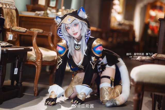 瓜希酱赛飞儿COS：崩坏星穹铁道猫系灵动与神秘气场的完美融合