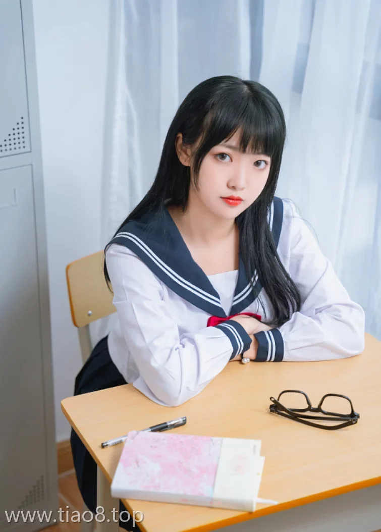 美图欣赏丨Coser_lovely呆玄:NO.006-课后教室[42P-492MB]