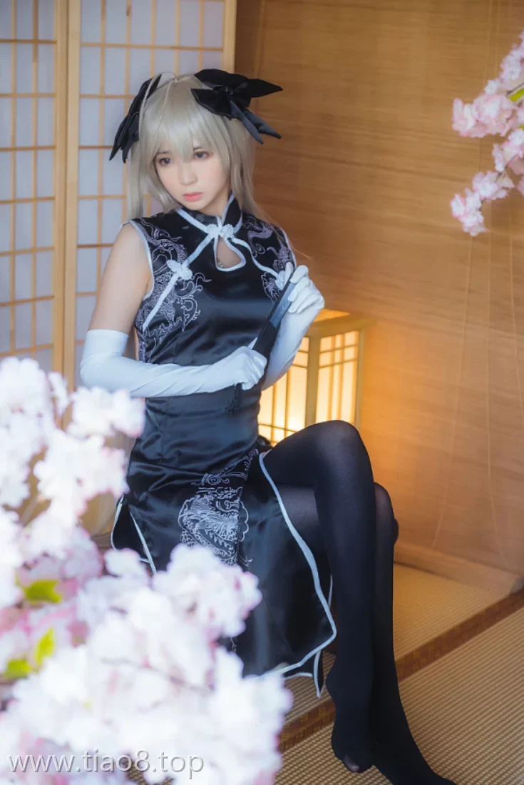 美图欣赏丨Coser疯猫ss:NO.006-穹妹旗袍[24P-324MB]