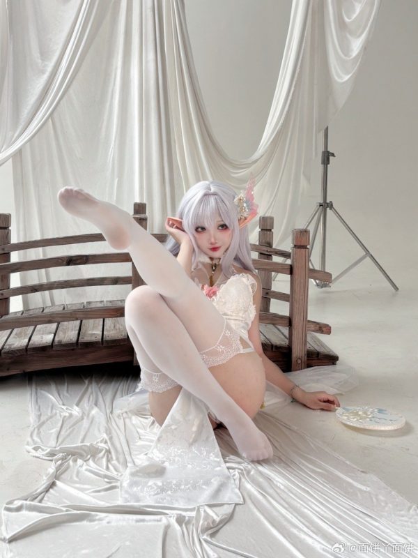 旗袍版面饼仙儿COS赏析:阿尔比恩高贵冷艳与优雅的完美融合 旗袍版面饼仙儿COS赏析:阿尔比恩高贵冷艳与优雅的完美融合