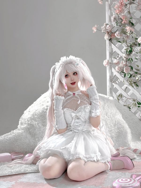 面饼仙儿花嫁版爱丽丝COS:体验胜利女神·妮姬甜美梦幻之旅 面饼仙儿花嫁版爱丽丝COS:体验胜利女神·妮姬甜美梦幻之旅