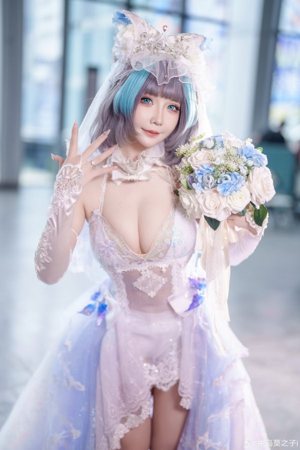 当柴郡穿上婚纱:中岛莫之子i的甜系花嫁COS把陪伴感具象化了 当柴郡穿上婚纱:中岛莫之子i的甜系花嫁COS把陪伴感具象化了