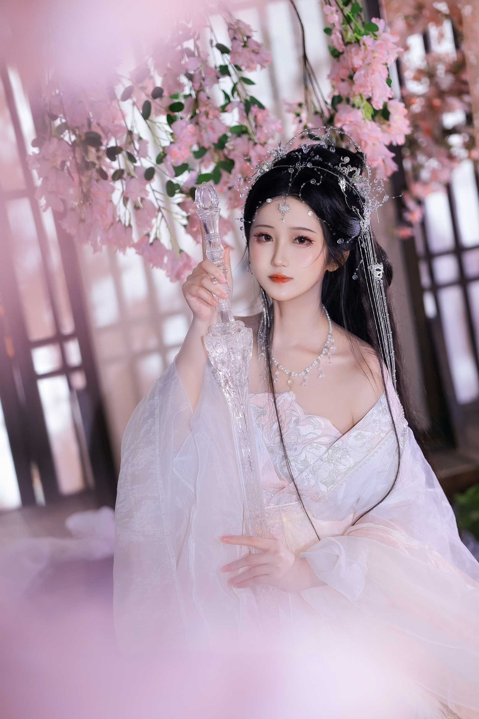 三度_69《小师姐》:粉樱花影里的仙侠古风氛围插图1 三度_69《小师姐》:粉樱花影里的仙侠古风氛围