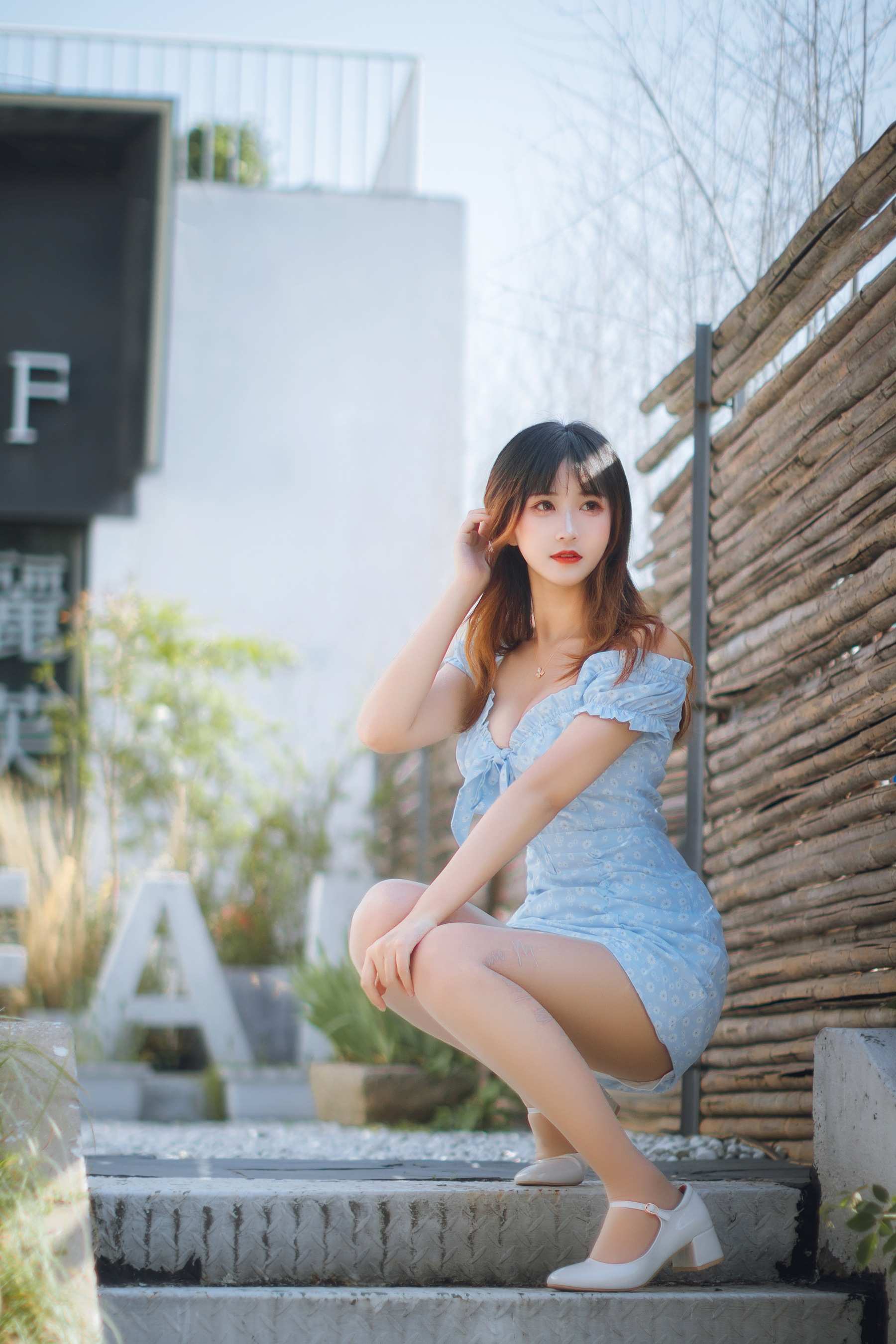 三度_69《玛修舞娘》:夏日庭院里的清新蓝裙写真插图1 三度_69《玛修舞娘》:夏日庭院里的清新蓝裙写真