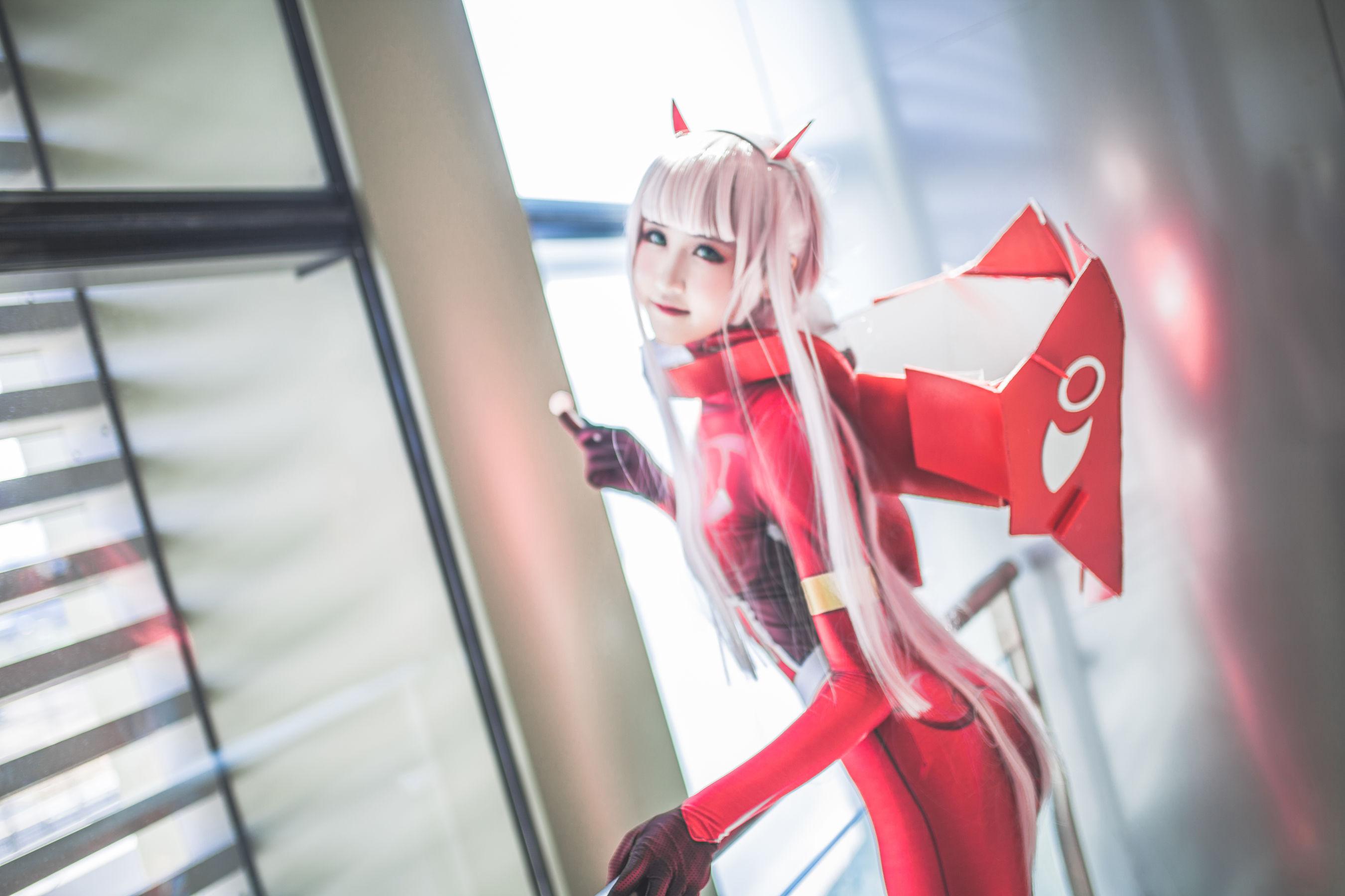 三度_69《Darling in the Franxx》:红色机甲感造型下的02角色还原插图2 三度_69《Darling in the Franxx》:红色机甲感造型下的02角色还原