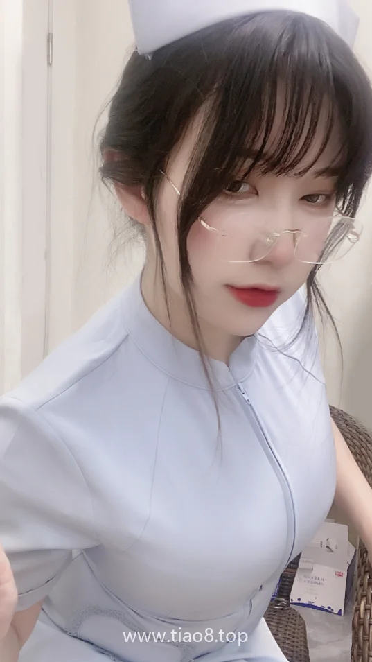 ScreenShot_2026-05-14_104837_905_watermarked 奇行家狗崽009七三蓝护士,耐看的可不止衣服呀
