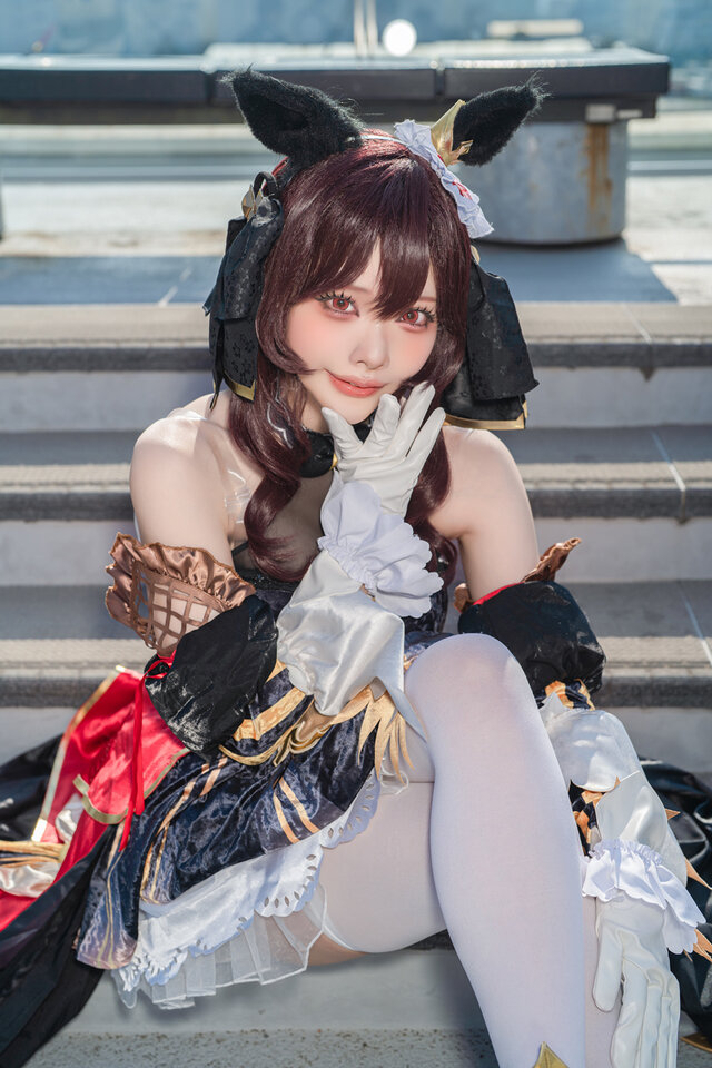 水羽Etocha贵妇人COS:红黑礼服惊艳AnimeJapan2026现场 水羽Etocha贵妇人COS:红黑礼服惊艳AnimeJapan2026现场