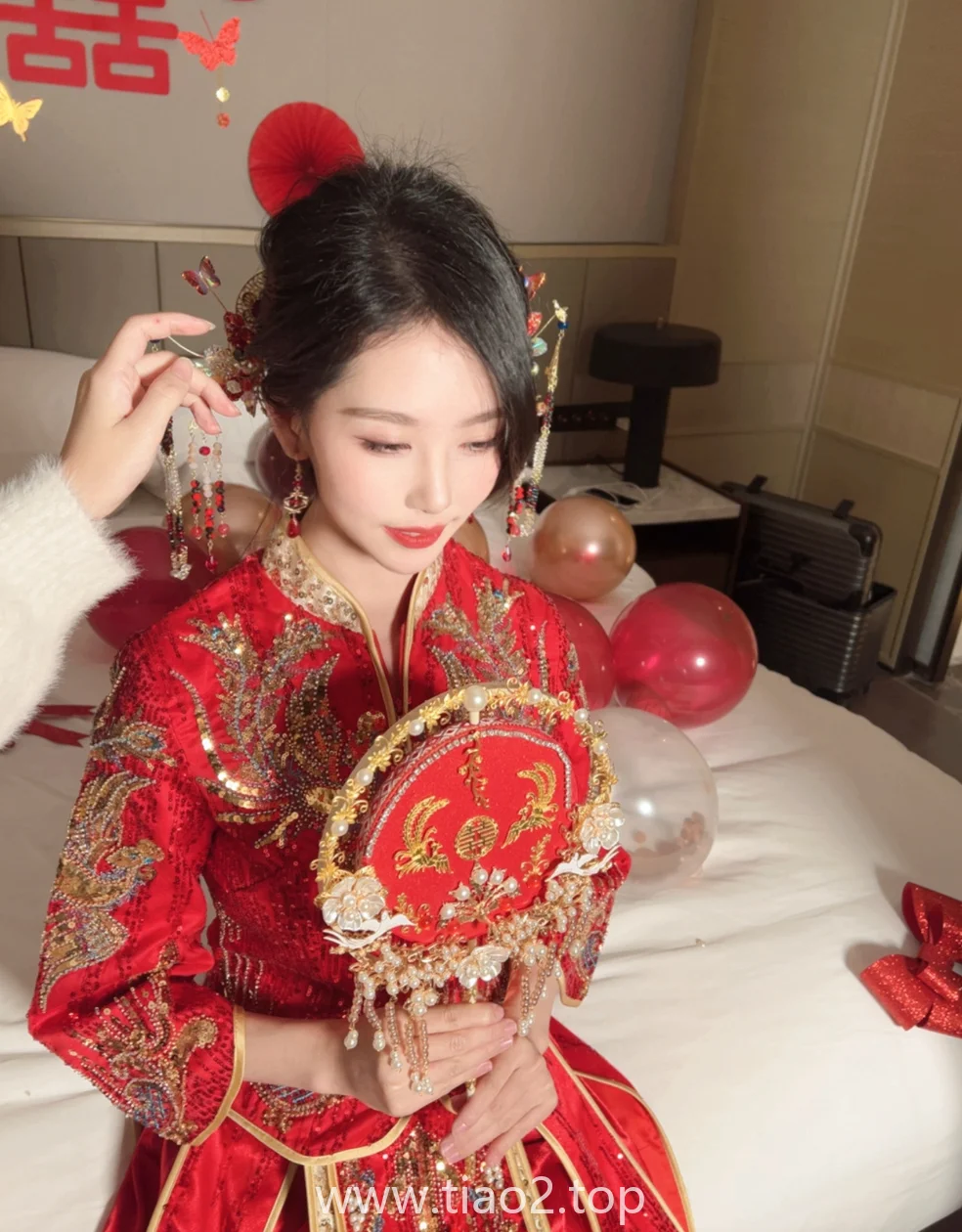 808兆全花在氛围上,抖娘-利世的新娘值得逐帧看插图1 808兆全花在氛围上,抖娘-利世的新娘值得逐帧看