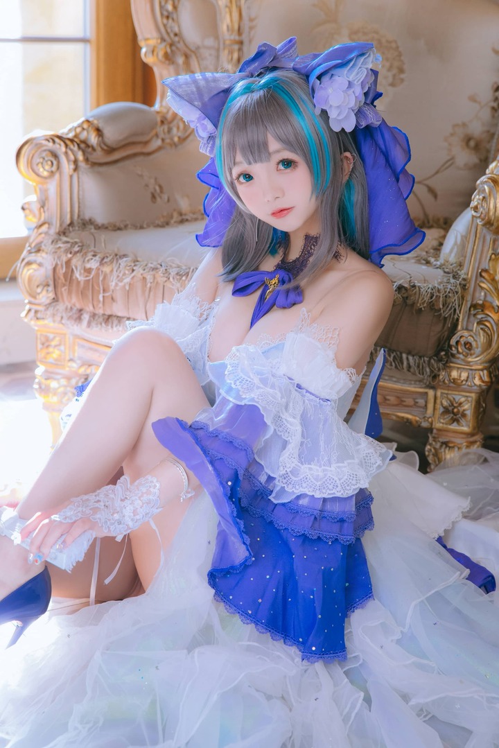 碧蓝航线柴郡cos赏析:日奈娇婚纱版演绎猫系舰娘的梦幻魅力 碧蓝航线柴郡cos赏析:日奈娇婚纱版演绎猫系舰娘的梦幻魅力